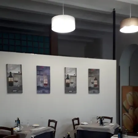 Da Santo Ristorante Pizzeria 호텔 페라라