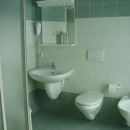 Da Santo Ristorante Pizzeria 호텔 페라라